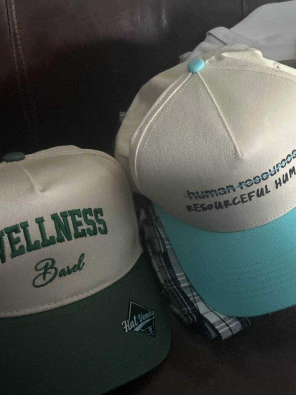 Set of 2 men caps